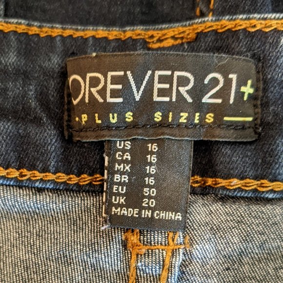 Forever21+ Plus size Jean Shorts Size 16 - Picture 7 of 8